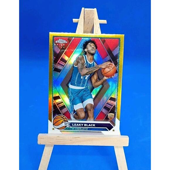 Leaky Black Topps Chrome #51 2023-24 Gold Refractor Rookie Card SSP 11/50 - Picture 8 of 9